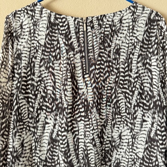 NWT H&M Black&White Feather Patterned Dress Size 12 - Picture 8 of 9
